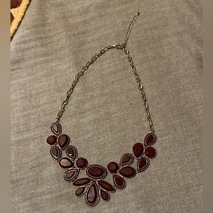 Chunky maroon necklace